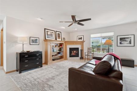 9372 Fairview Drive, West Des Moines, أيوا 50266, الولايات المتحدة