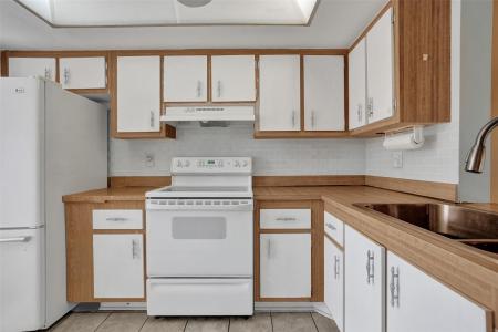 2261 SW 15th Pl, Deerfield Beach, Florida 33442, USA