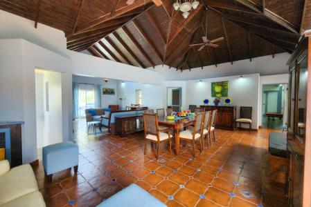 Seamoon, True Blue, St.George West Indies, Grenada