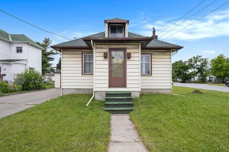 46 CORNELIA STREET E, Smiths Falls, Ontario K7A 1L7, Kanada