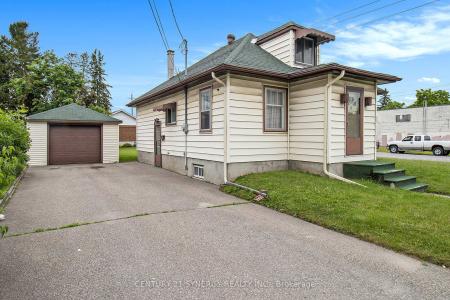 46 CORNELIA STREET E, Smiths Falls, Ontario K7A 1L7, Kanada