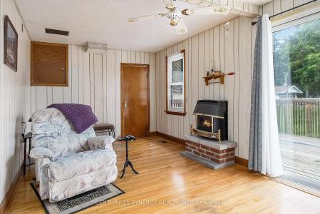 46 CORNELIA STREET E, Smiths Falls, Ontario K7A 1L7, Kanada