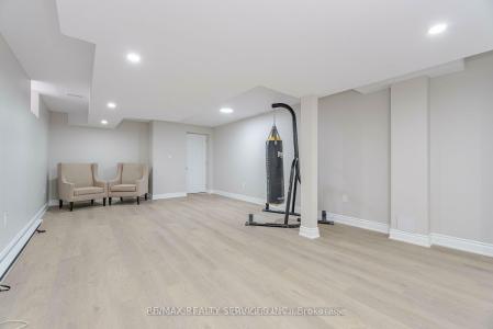 53 ASH HILL AVENUE, Caledon, Ontario L7C 4E8, Canadá