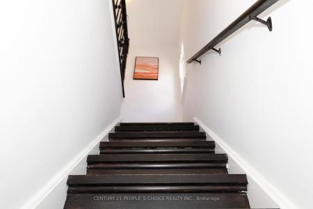 844A DANFORTH ROAD, Toronto, Ontario M1K 1H5, Canadá