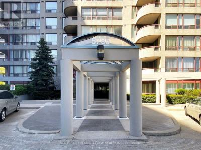 5785 YONGE STREET, Toronto (newtonbrook East), Ontario M2M 4J2, Canada