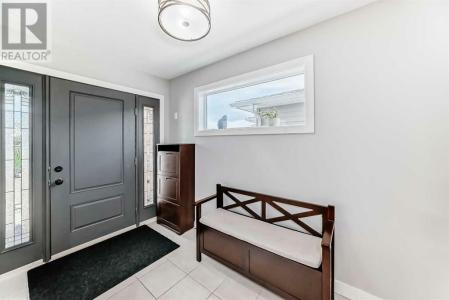 636 AQUITANIA BOULEVARD WEST, Lethbridge, Alberta T1J 5G5, Canada