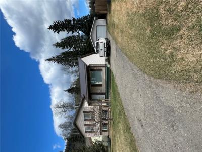 236 MURRAY DRIVE, Tumbler Ridge, British Columbia V0C 2W0, Canada