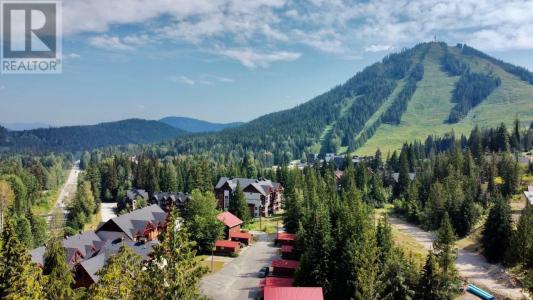 1018 OLAUS WAY, Rossland, Colúmbia Britânica V0G 1Y0, CANADÁ