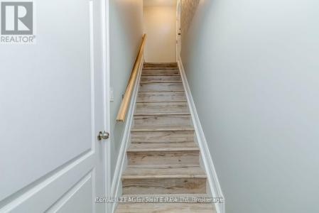 2656 LOS PALMAS COURT, Mississauga (meadowvale), 安大略省 L5N 2G7, 加拿大