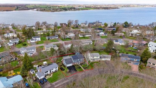 33 ST CLAIRE AVENUE, Brighton, Prinz-Edward-Insel C1A 2C7, Kanada