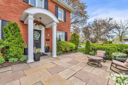 30 NORGROVE CRESCENT, Toronto, Ontario M9P 3C6, Canadá