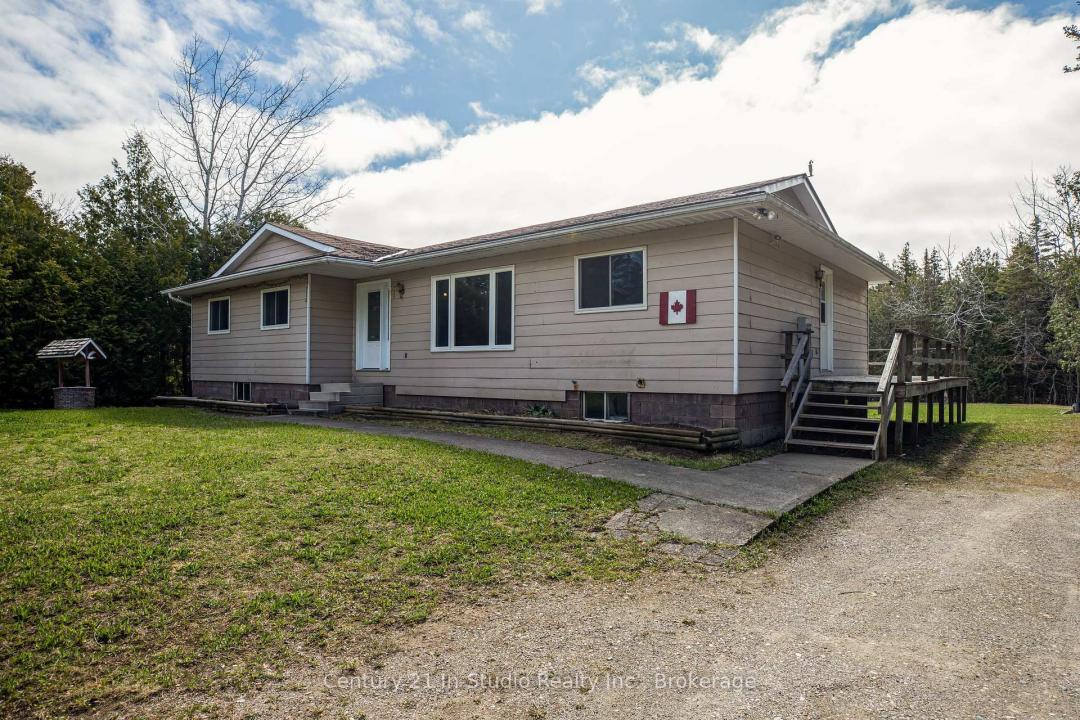 12 NICHOLAS STREET, Northern Bruce Peninsula, Онтарио N0G 2R0, Канада