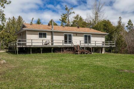12 NICHOLAS STREET, Northern Bruce Peninsula, Онтарио N0G 2R0, Канада