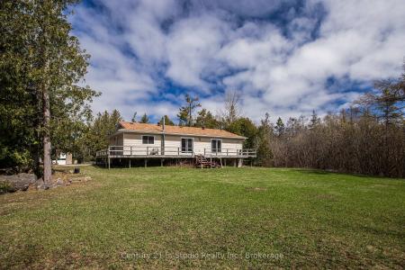 12 NICHOLAS STREET, Northern Bruce Peninsula, Онтарио N0G 2R0, Канада