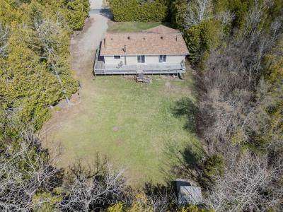 12 NICHOLAS STREET, Northern Bruce Peninsula, Ontario N0G 2R0, Canada