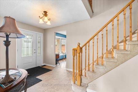 17 MORRIS DRIVE, Belleville, Ontario K8P 5B2, Canadá