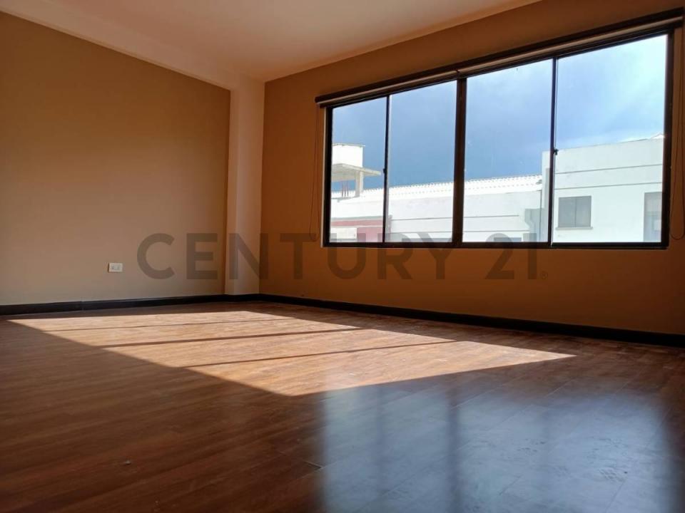 CALLE 31 DE ACHUMANI URBANIZACION CLAVELES DEL SUR s/n, La Paz, La Paz 0000, 玻利維亞
