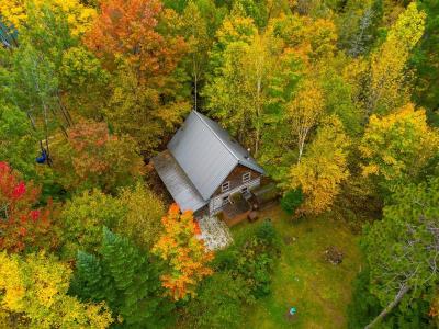 42 Cer. de St-Anton, Lac-Sainte-Marie, Quebec J0X 1Z0, Canada