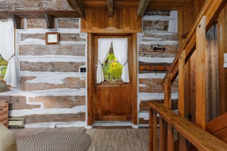 42 Cer. de St-Anton, Lac-Sainte-Marie, Quebec J0X 1Z0, Canada