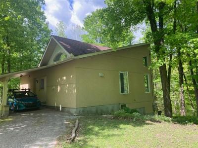 53  Ch. de la Mine, Chelsea, Quebec J9B 1C7, Canada