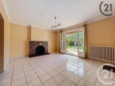 St Julien Les Villas, Champagne-Ardenne 10800, 法国