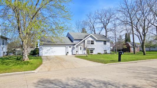 2530 S Gladys Avenue, Appleton, Wisconsin 54915