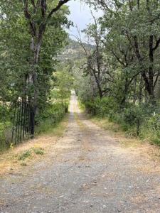 4424 Foothill Boulevard, Grants Pass, Oregon 97526