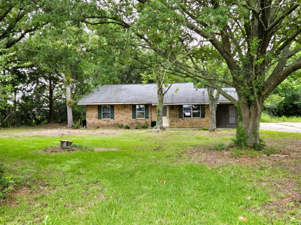 1716 woodstone road, Eunice, Louisiana 70535