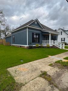 212 10th S, Columbus, Mississippi 39701
