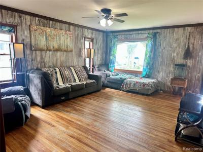 8037 Beatrice, Westland, 密西根州 48185, 美國