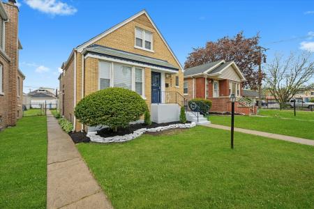 8637 S Honore St, Chicago, Illinois 60620, USA