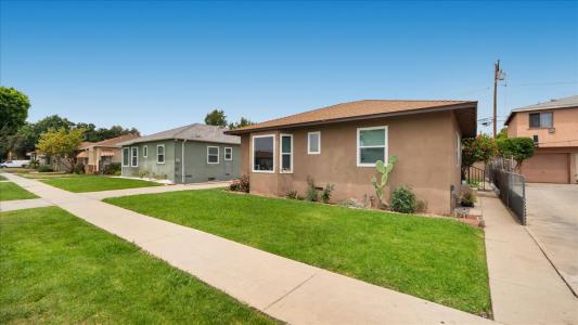 2432 & 2434 W Repetto Ave, Montebello, Califórnia 90640, Estados Unidos