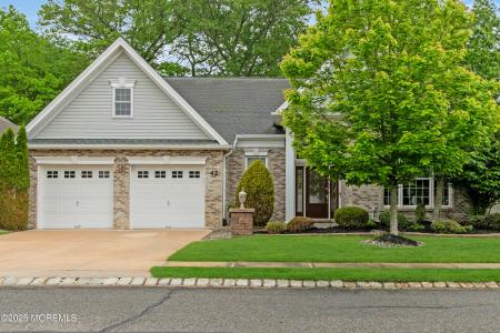 42 Dunberry Drive, Freehold, NJ 07728, USA