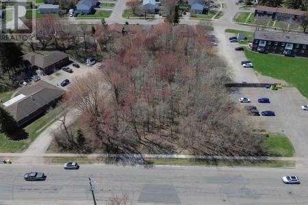 511 BOUNDARY RD, Sault Ste. Marie, אונטריו P6A 5Z2, קנדה