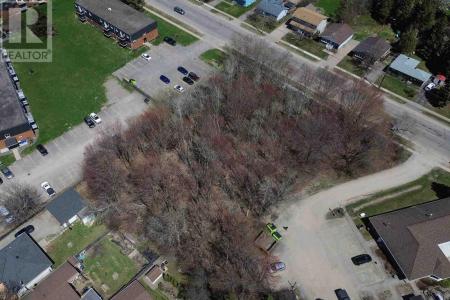 511 BOUNDARY RD, Sault Ste. Marie, אונטריו P6A 5Z2, קנדה