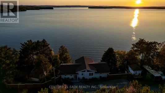 563 ISLAND VIEW DRIVE, North Algona Wilberforce, Ontario K0J 1X0, Canada