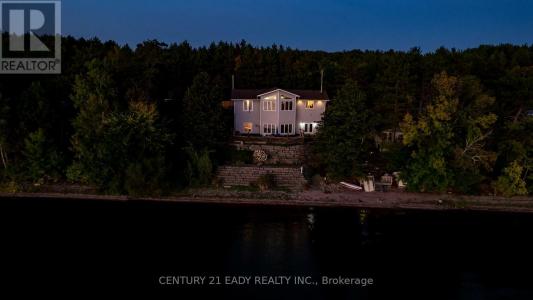 563 ISLAND VIEW DRIVE, North Algona Wilberforce, Ontario K0J 1X0, CANADÁ