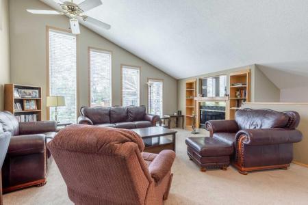 1209 13 STREET S, Lethbridge, Alberta T1K 5Y9, Canada