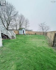 121 VICTORIA ST, Glace Bay, Nova Escócia B1A 2Z7, CANADÁ