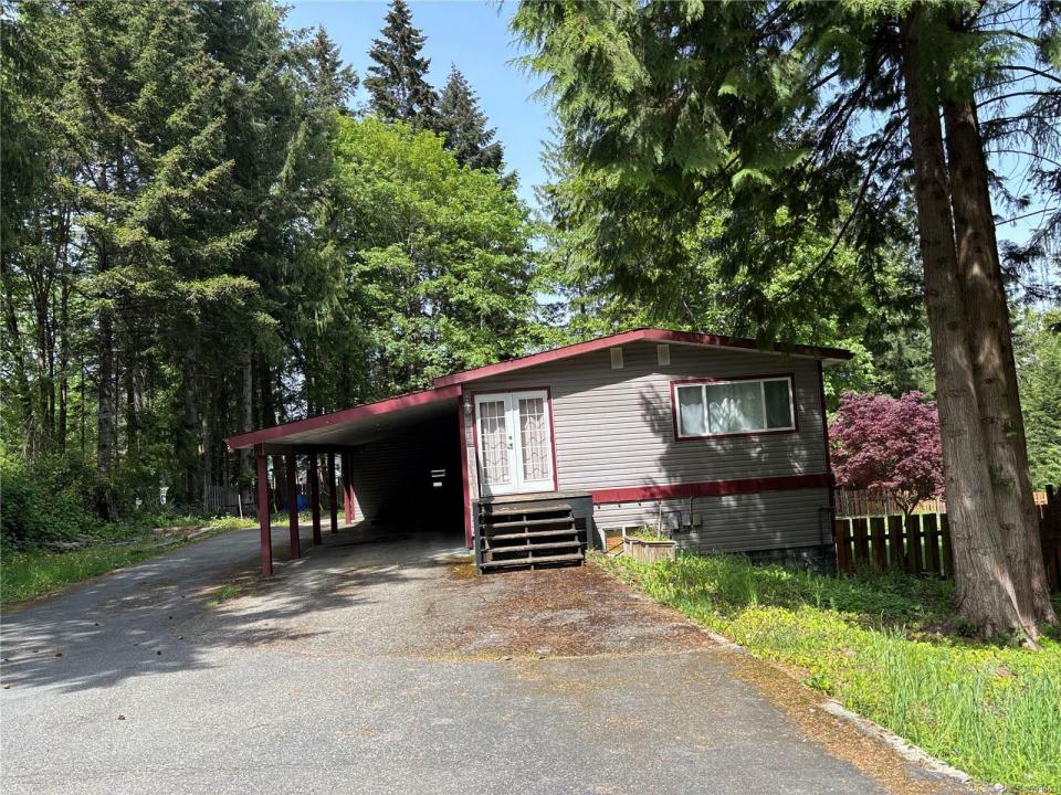 1053 PALOMINO PL, Nanaimo, British Columbia V9R 5P5, Canada