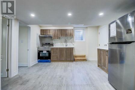 18 ROSSWELL DRIVE, Clarington (courtice), Ontario L1E 3H7, Canada