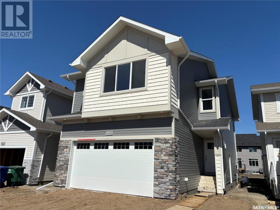 939 TRAEGER MANOR, Saskatoon, Saskatchewan S7V 1V8, Canada