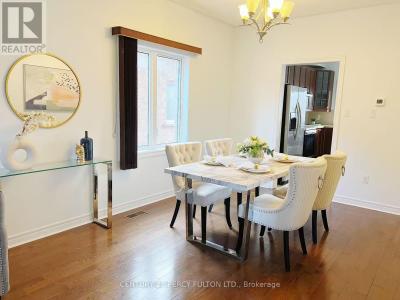 359 WOODSPRING AVENUE, Newmarket (woodland Hill), Ontario L3X 3H1, Canada