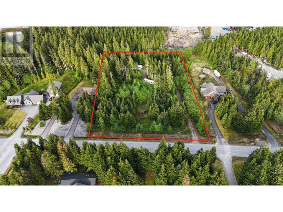 98 DEWBERRY STREET, Kitimat, British Columbia V8C 0A1, Canada