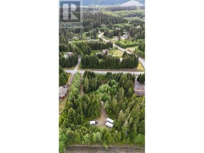 98 DEWBERRY STREET, Kitimat, British Columbia V8C 0A1, Canada