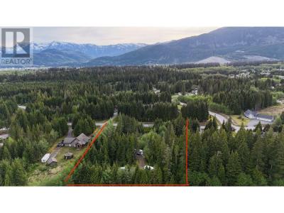 98 DEWBERRY STREET, Kitimat, British Columbia V8C 0A1, Canada