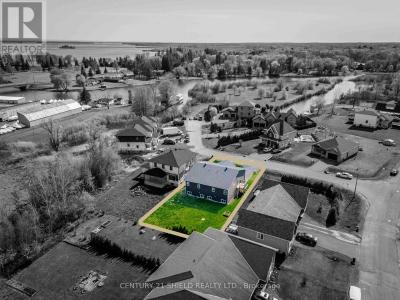 MONUMENT WAY, South Glengarry, Ontario K0C 2C0, CANADÁ
