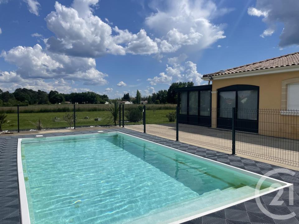 Montpon Menesterol, Aquitaine 24700, France