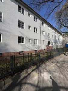 Berlin, Berlin 13507, Germany