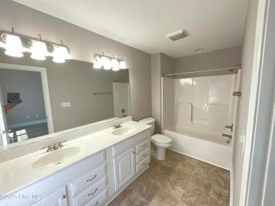 2544 Brookville Drive #A, Greenville, Carolina Do Norte 27834, Estados Unidos
